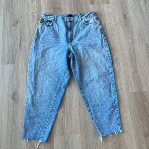 ** ASOS Design Light Wash High Rise Tapered Leg Mom Jeans raw hem 36x32